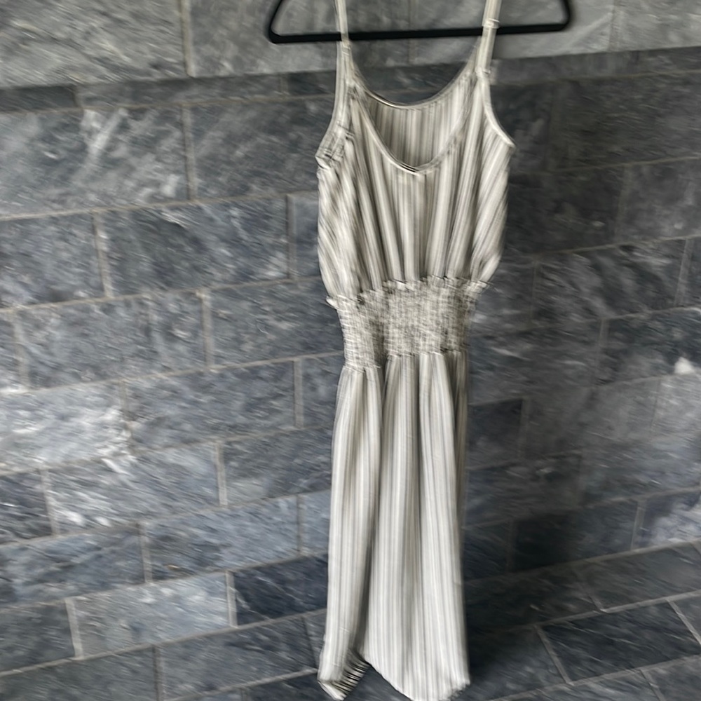 Black and white maxi dress size small.